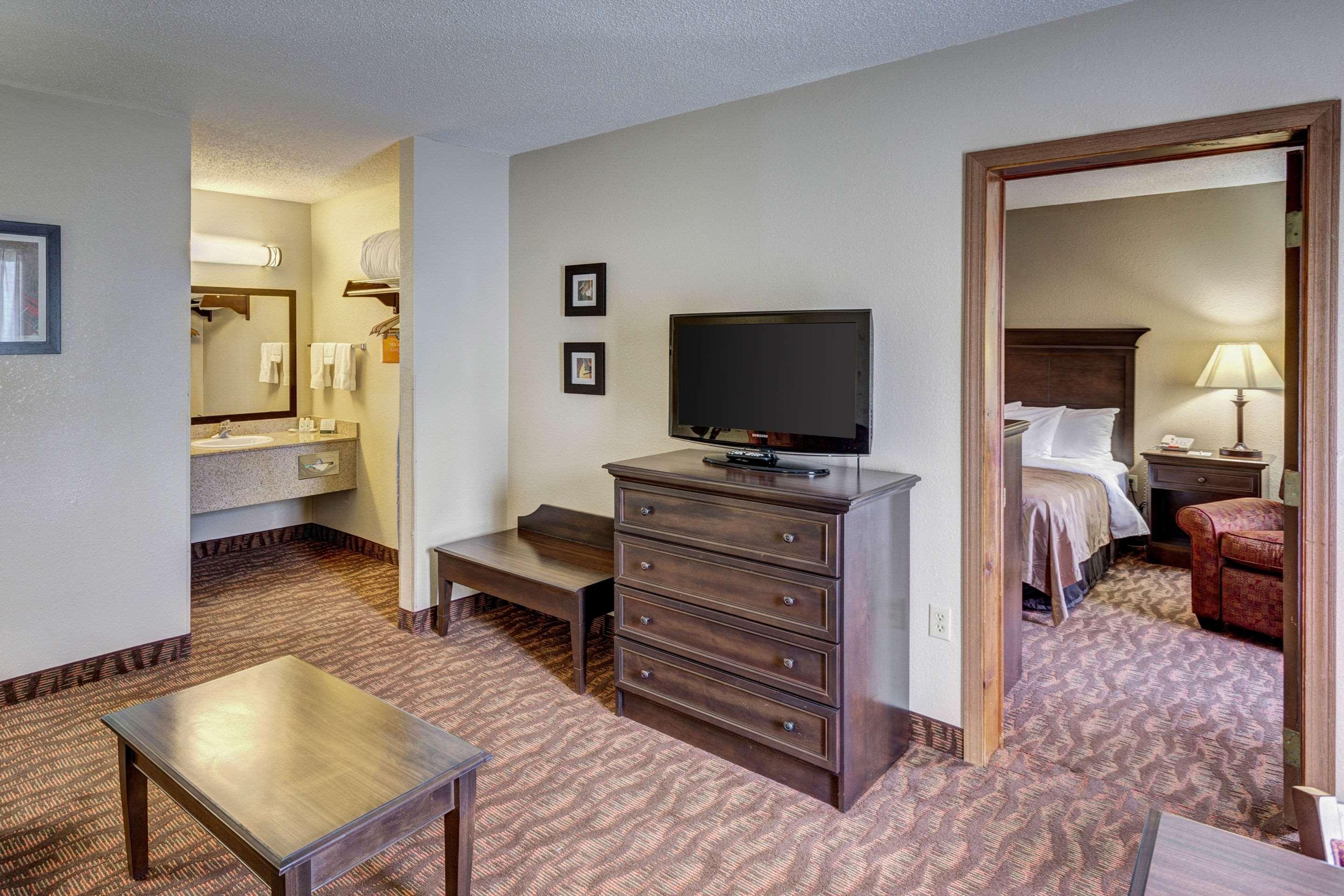Quality Inn West Branson Exterior photo