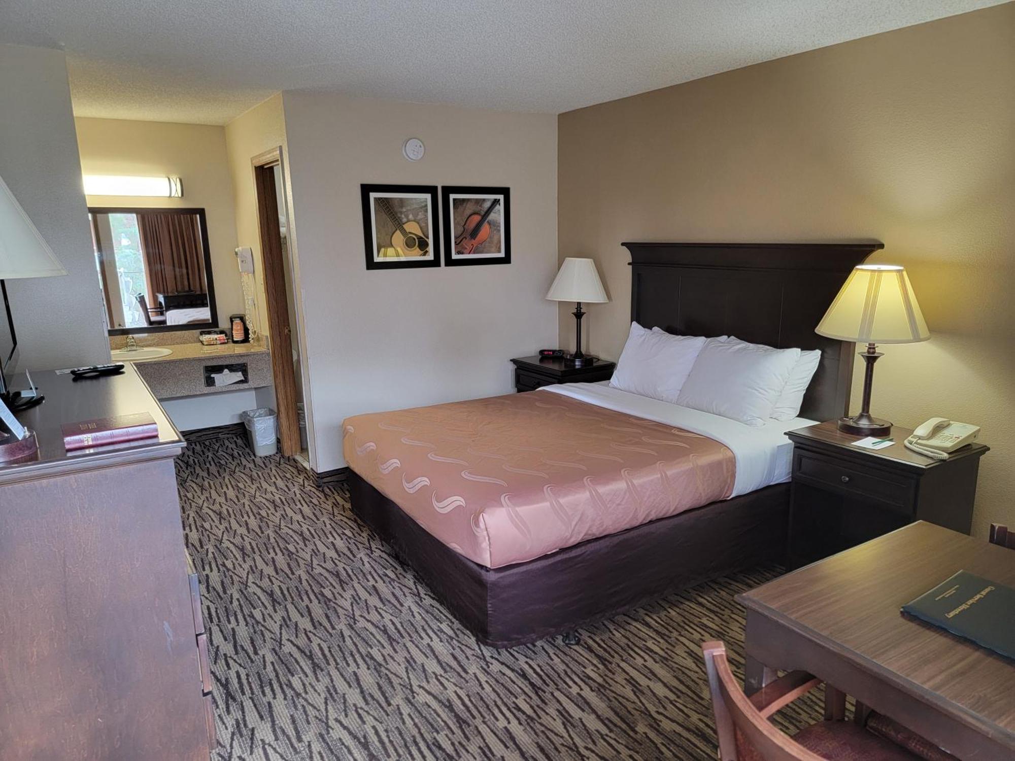 Quality Inn West Branson Exterior photo